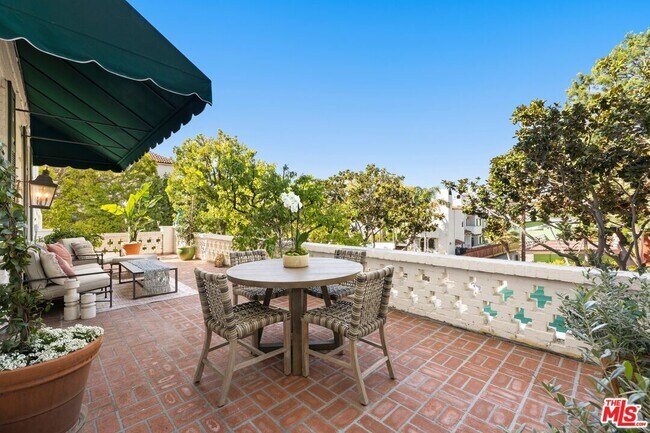 Foto del edificio - 1416 Havenhurst Dr