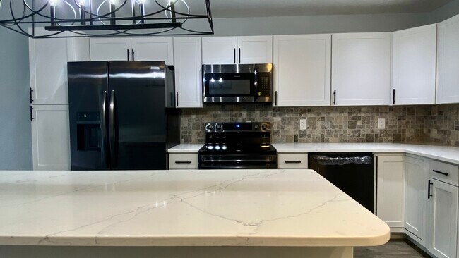 Building Photo - 1510 Ocean Shore Blvd