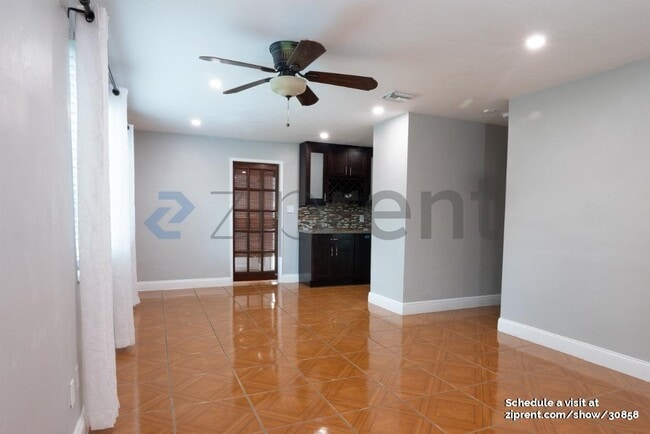 Building Photo - 921 NE 58th St