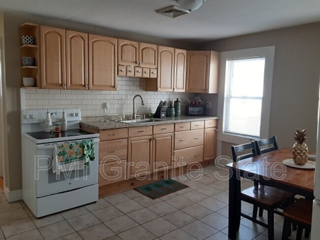Building Photo - 59 Kinsley St