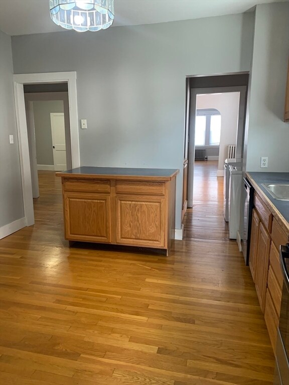 Building Photo - 30 Putnam Rd