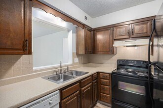 Interior Photo - Welcome to The Bluffs – Comfort, Convenience & Value in the Heart of Gladstone