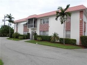 Building Photo - 3550 NW 8th Ave