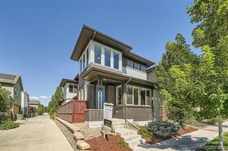 Building Photo - 6633 Avrum Dr
