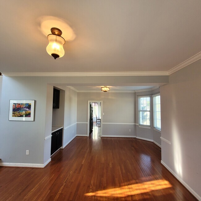 Building Photo - 11201 Yardley Ct