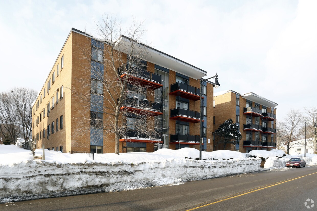 10371045 River St, Hyde Park, MA 02136 Apartments Hyde Park, MA