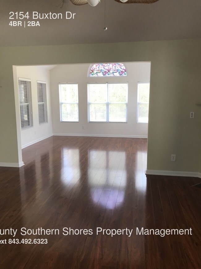 Foto del edificio - 2154 Buxton Dr