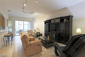 Building Photo - 13225 Silver Thorn Loop
