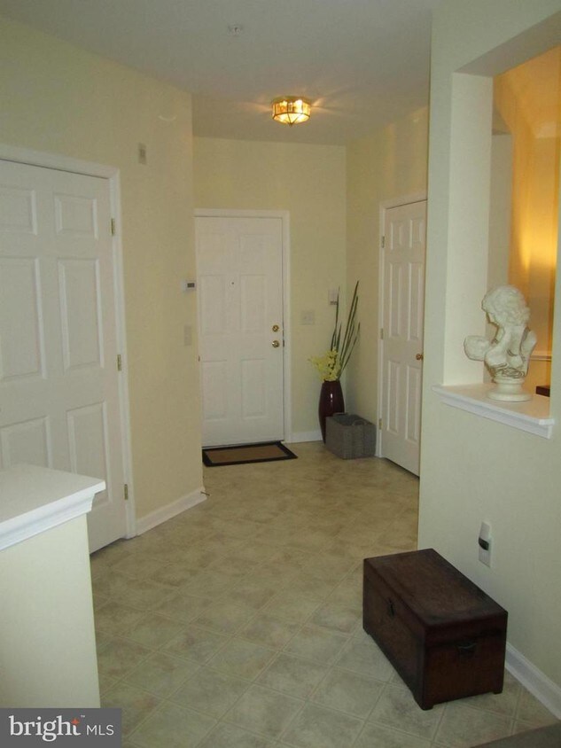 9527 Ashlyn Cir Unit 9527, Owings Mills, MD 21117 Condo for Rent in