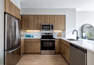 Building Photo - The Ballantine