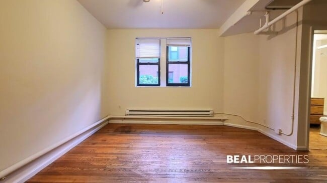 Foto del edificio - 1 bedroom in CHICAGO IL 60613