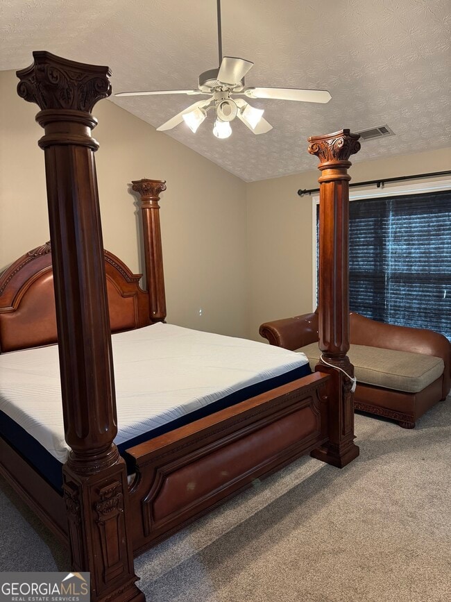 Building Photo - 1303 River Club Dr NE