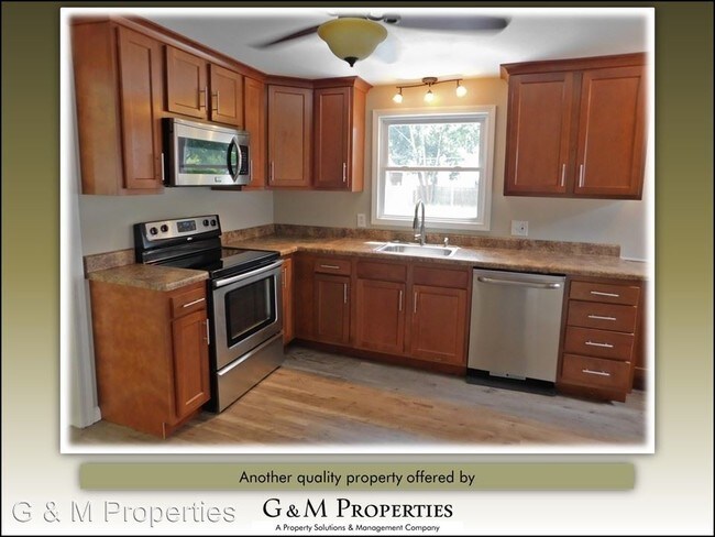 Building Photo - 2395 Titus Ave