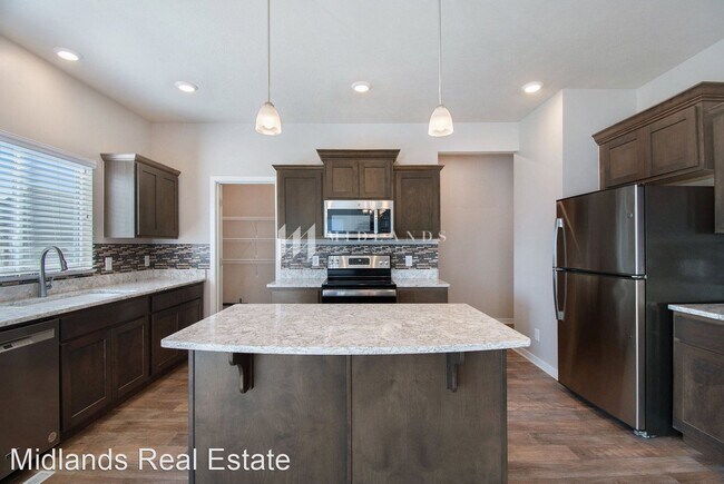 Building Photo - 4 br, 2 bath House - 15010 S 19th St.