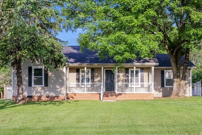 Building Photo - 1506 River Rock Blvd