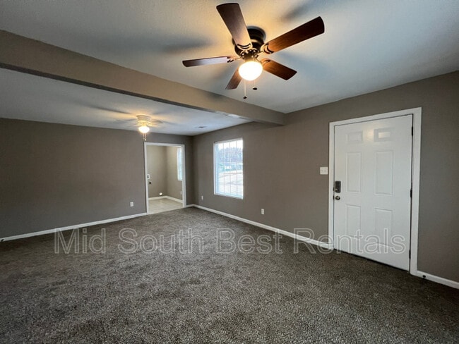 Building Photo - 3536 Ashford Rd