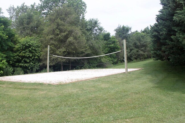 Building Photo - 486 Pheasant Run Cir