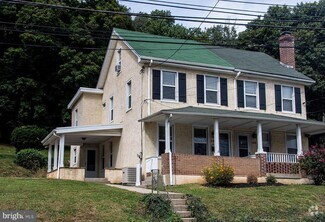 Building Photo - 630 Ford St