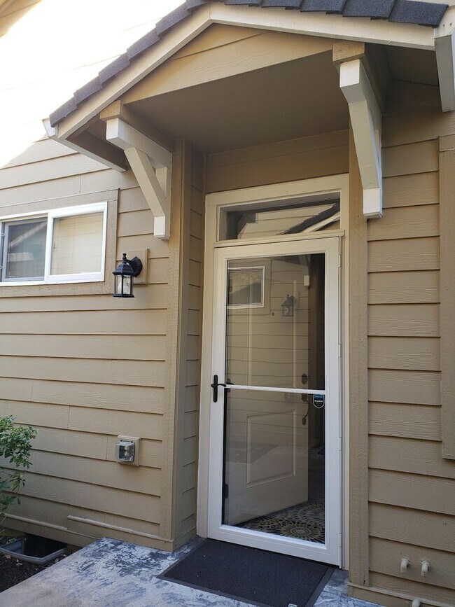Foto del edificio - Charming & Comfortable Home