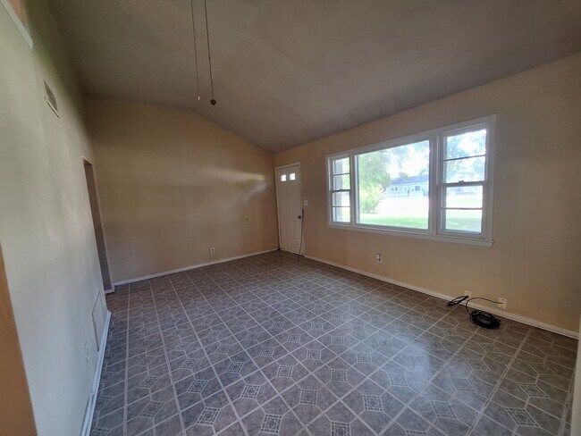 Sala de estar - 7005 John Adams Way