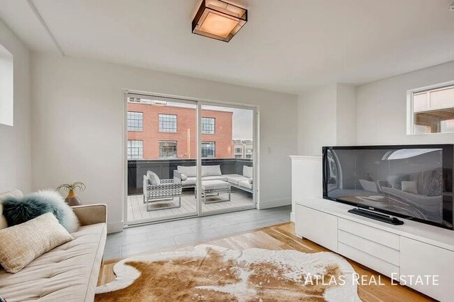 Foto del edificio - 1230 25th St