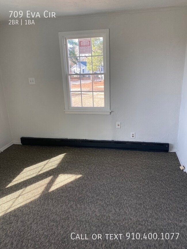 Building Photo - 709 Eva Cir
