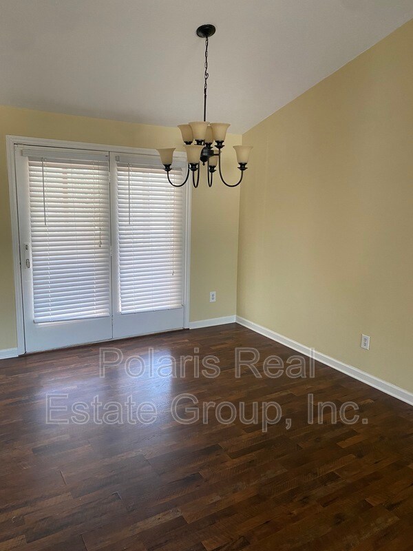 Building Photo - 8096 Cardinal Cove E
