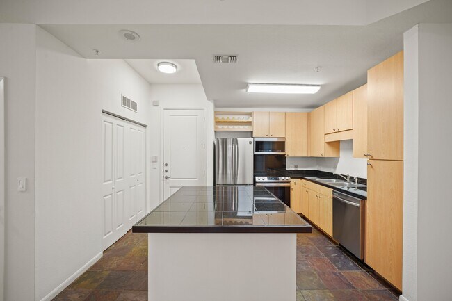 Foto del edificio - 3505 Sage Rd