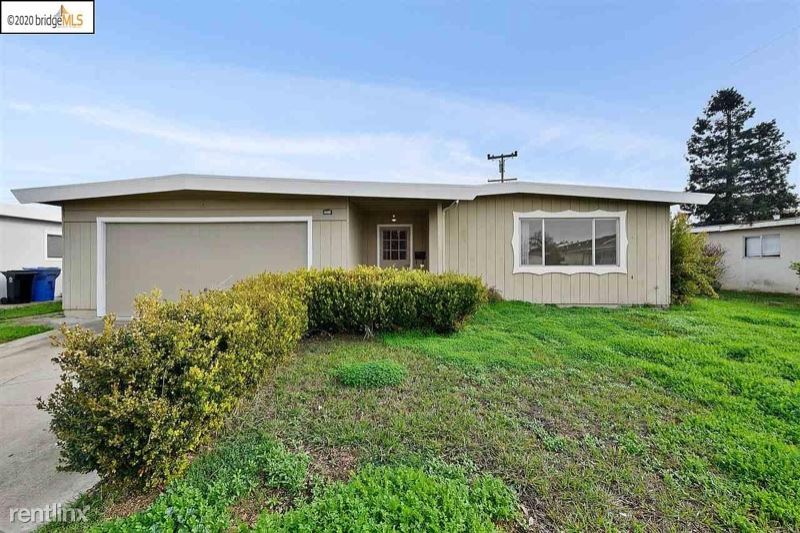 Foto principal - 3 br, 2 bath House - 42848 Peachwood St