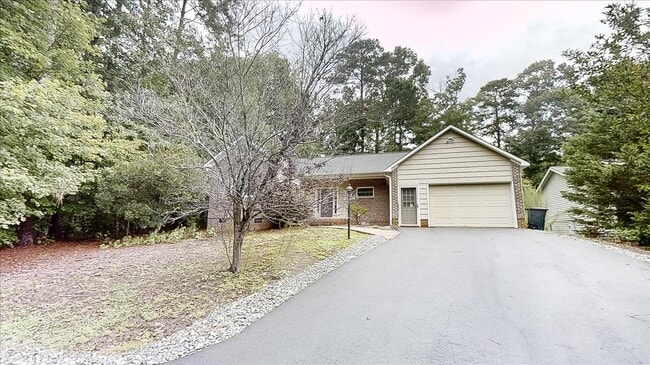 Building Photo - 554 Argyll Dr