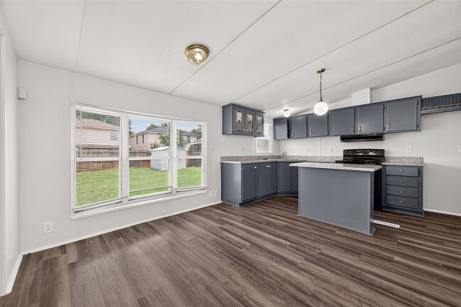 Building Photo - 20306 Mountain Dale Dr