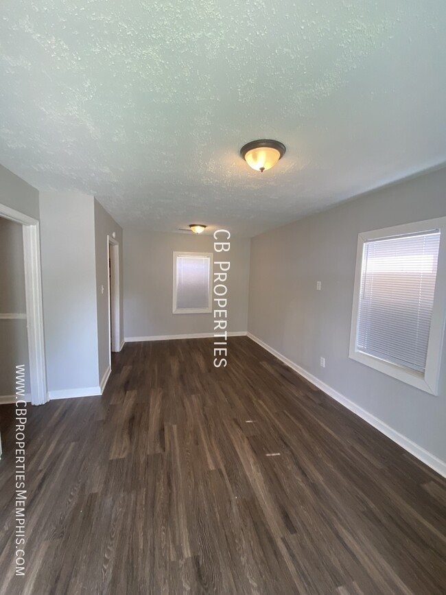 Building Photo - Move in by 10/15/2023 and Get a Free month...