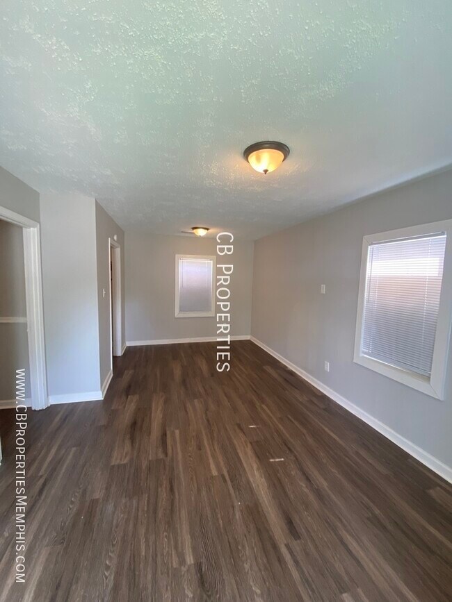 Foto del edificio - Move in by 10/15/2023 and Get a Free month...