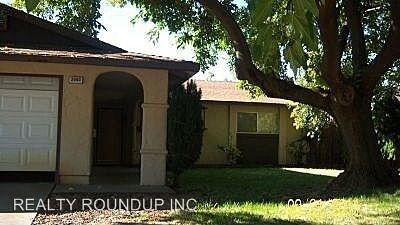 Foto principal - 3 br, 2 bath House - 2060 Quincy Ave