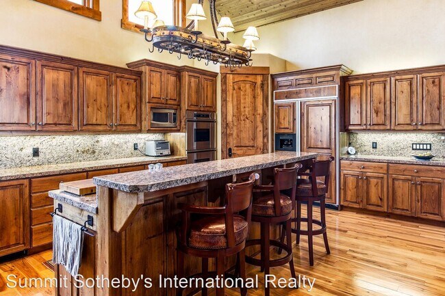 Foto del edificio - 5 br, 5 bath House - 2585 Larkspur Drive