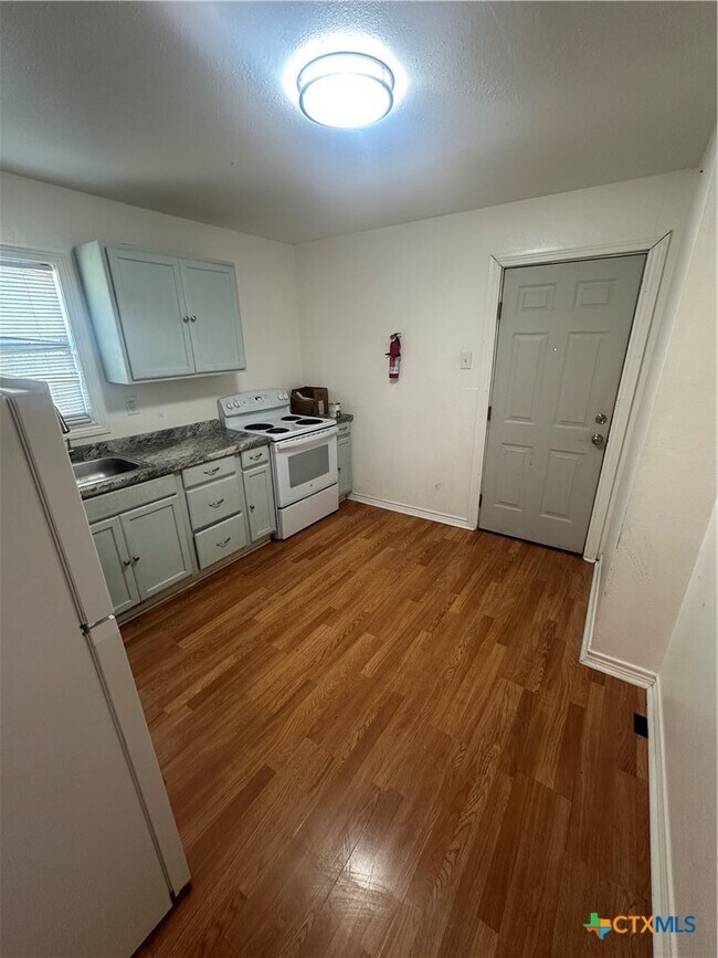 Foto del edificio - 810 S Cameron St
