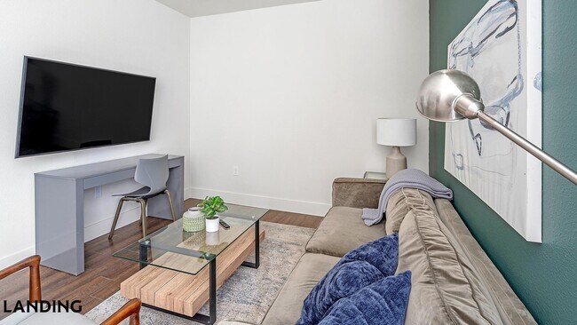 Building Photo - 20915 Wilderness Oak