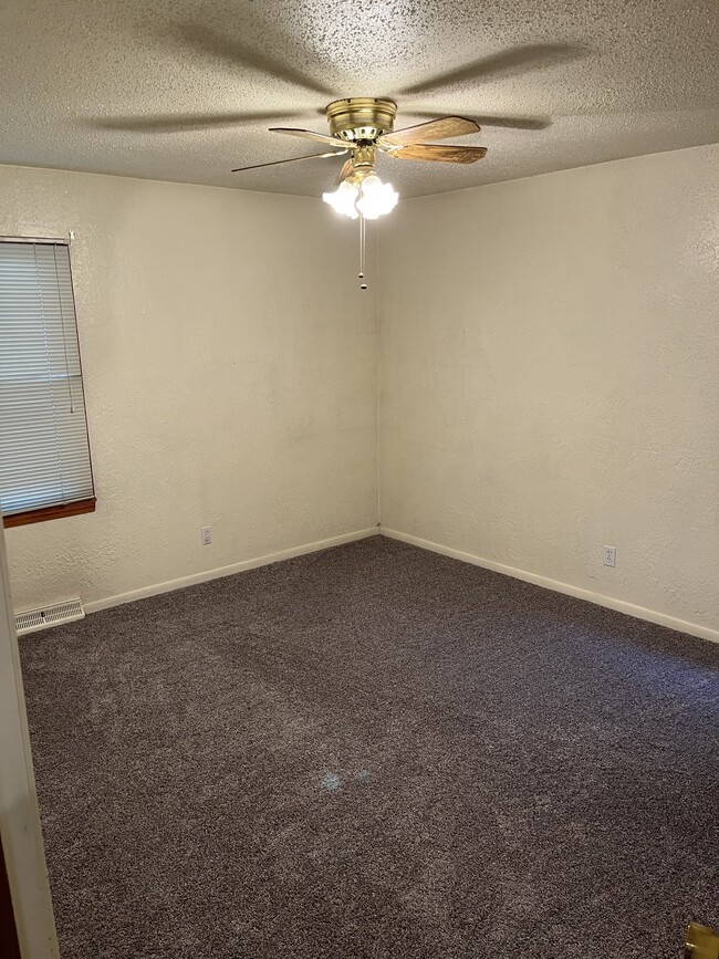 Master Bedroom - 7401 E 105th St