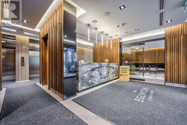 Building Photo - 125 Redpath Ave