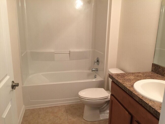 Foto del edificio - 4/2 spacious rooms