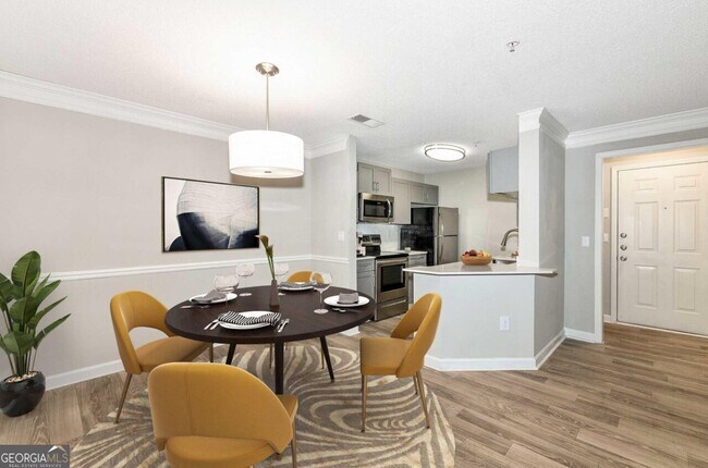 Foto del edificio - 9200 Roberts Dr