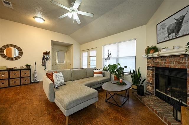 Building Photo - 1113 Bayfield Dr