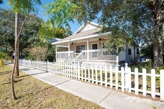 Building Photo - 406 Beltrees St