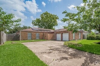 Building Photo - 10534 Evesborough Dr