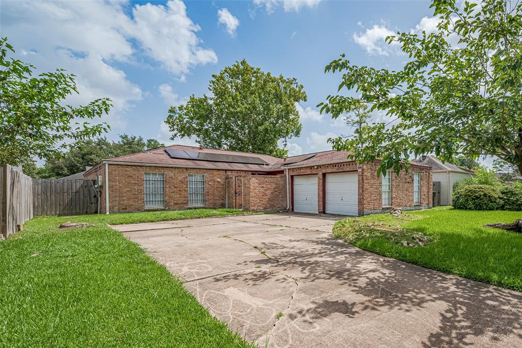 Primary Photo - 10534 Evesborough Dr