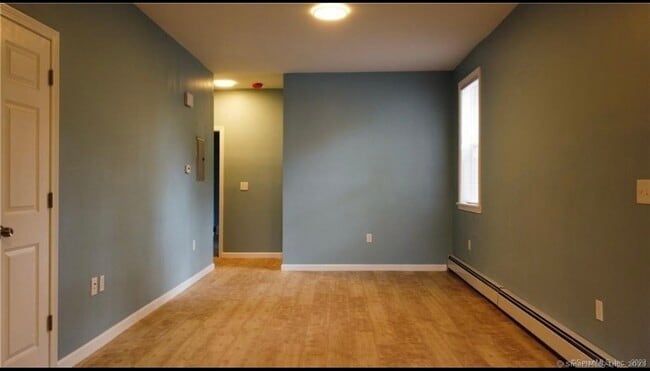 Foto del edificio - 33 Center St