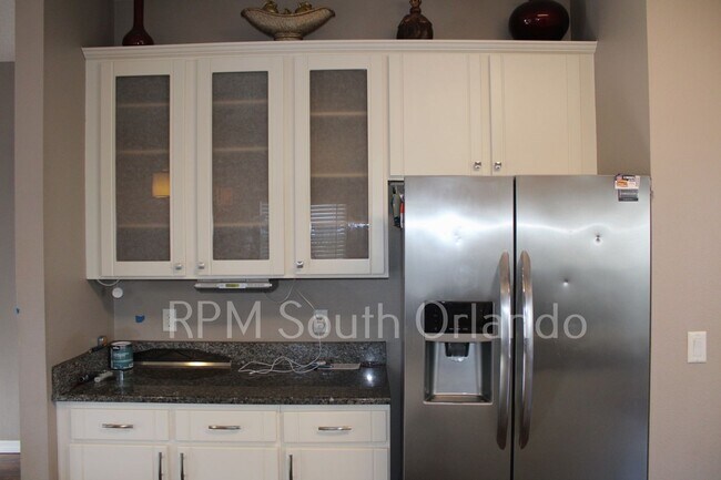 Foto del edificio - Spacious 4–5 Bedroom Home for Rent in Gate...