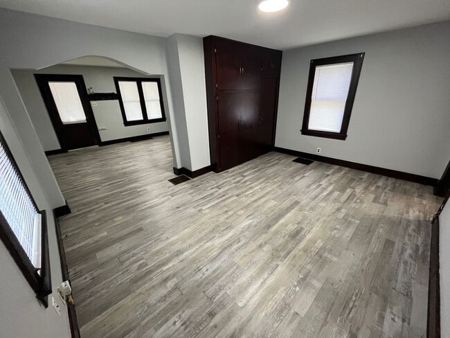 Building Photo - Newly Remodeled 3 Bedroom House!