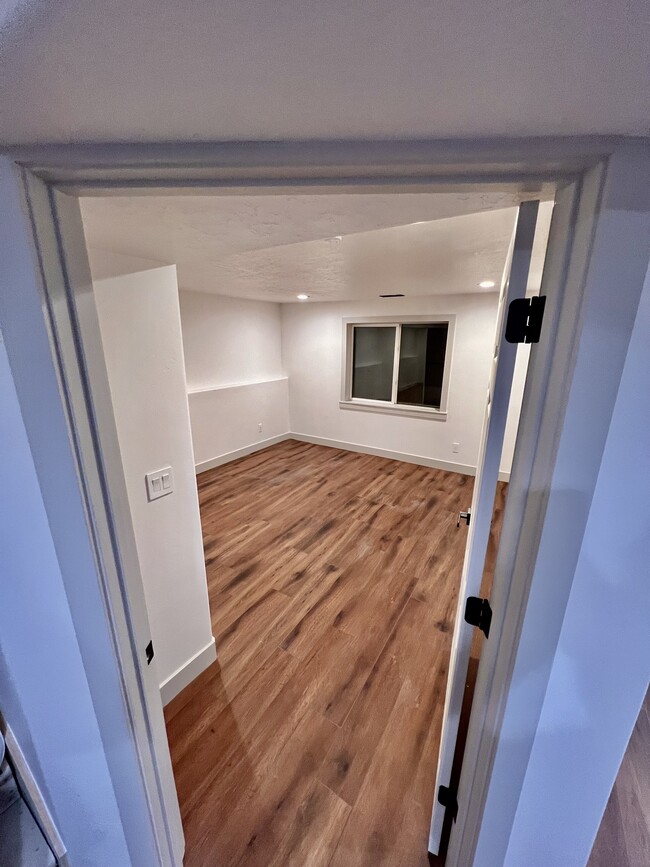Building Photo - 10992 S Maple Farms Ln