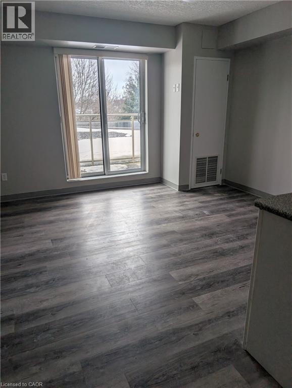 Photo du bâtiment - 736 Old Albert St